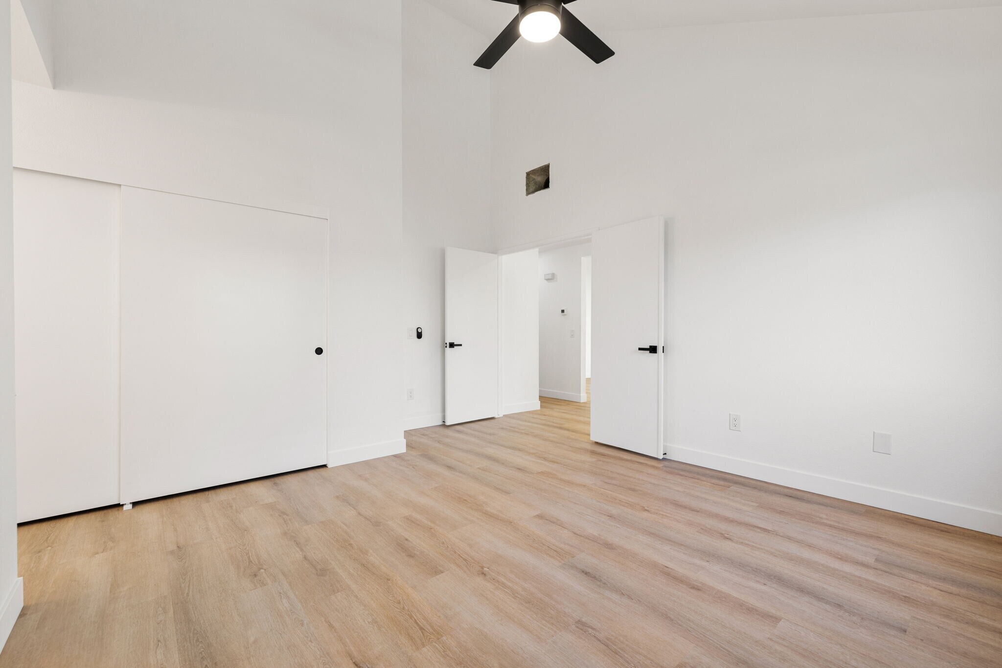 Building Photo - 74930 San Simeon Dr