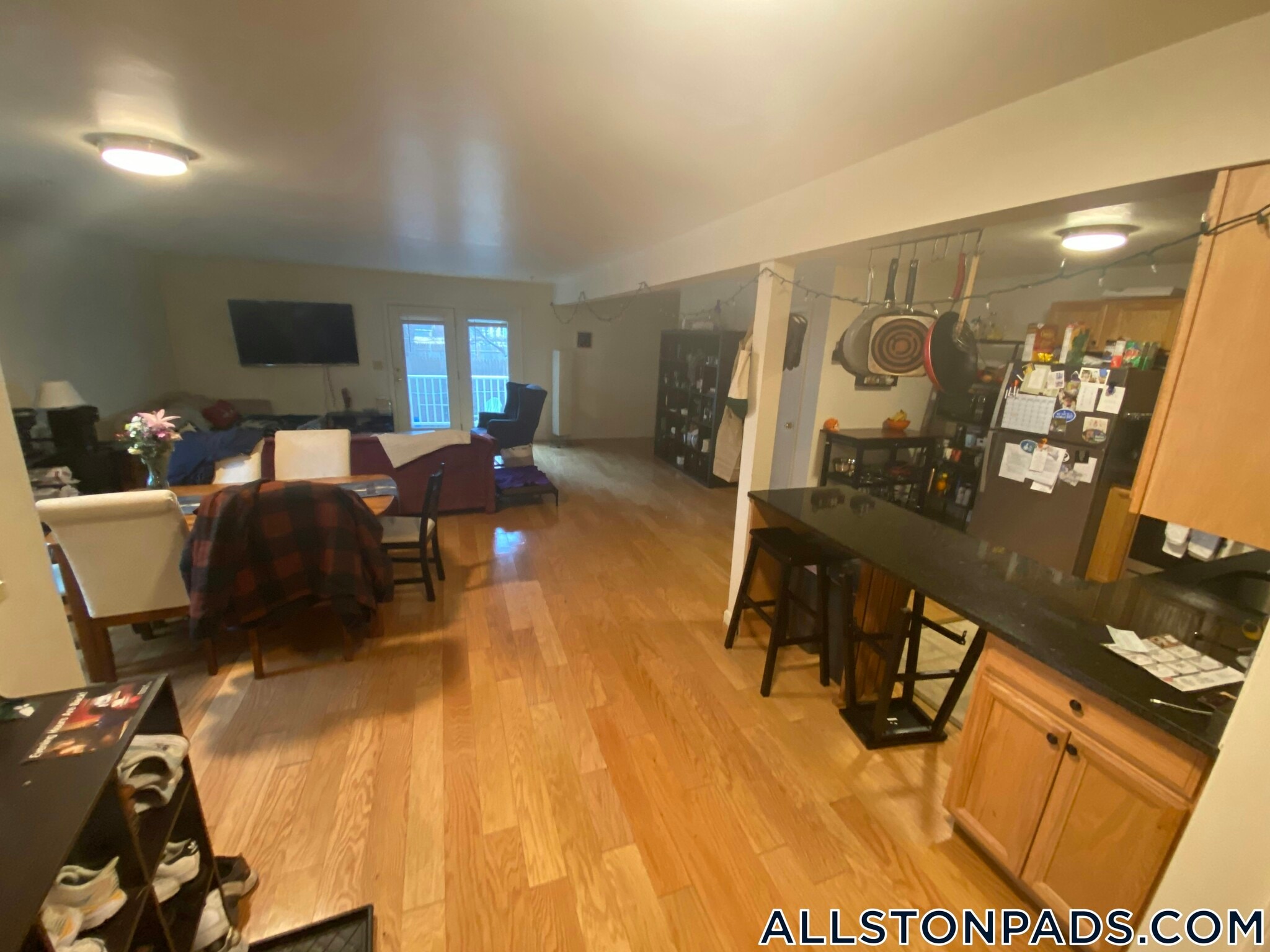 Building Photo - 36 Raymond St