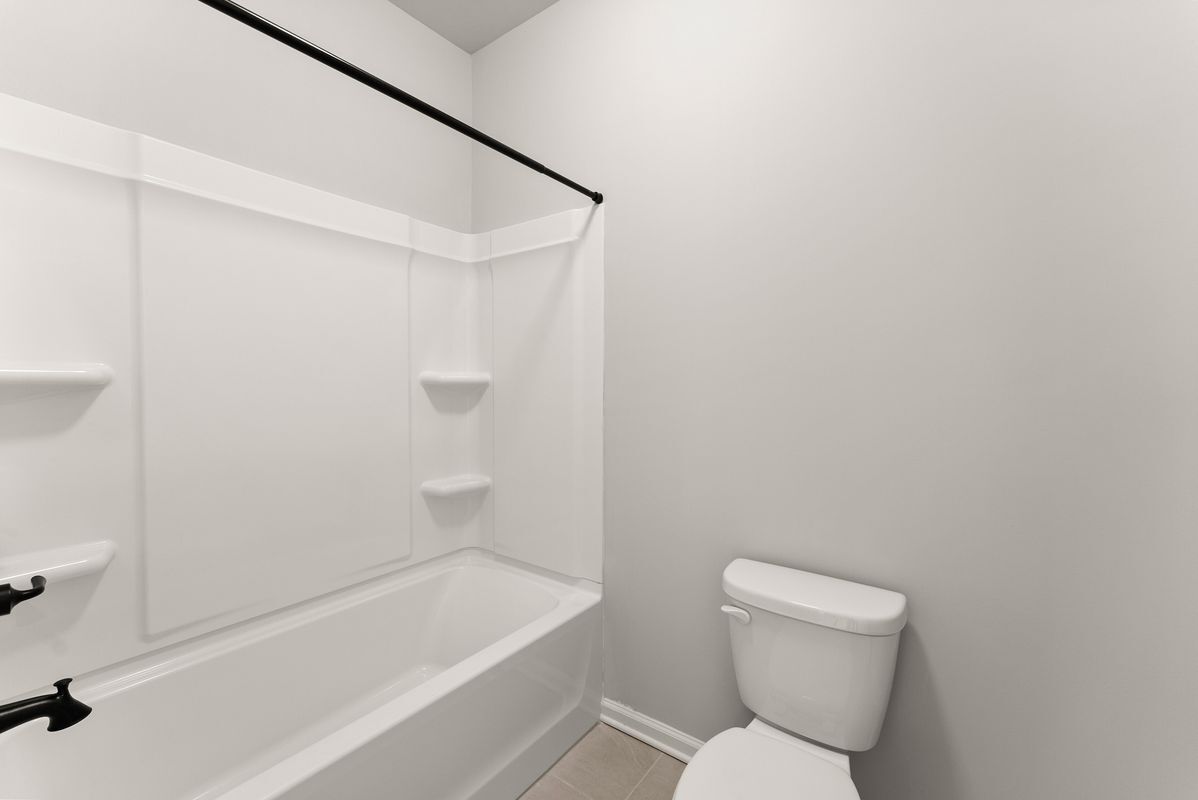 Building Photo - 4656 Silver Oak Dr SW