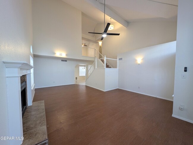 Building Photo - 3149 Crazy Horse Dr