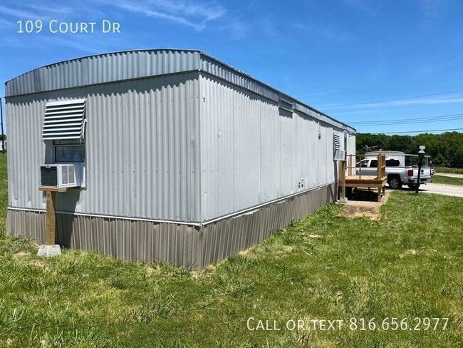 Primary Photo - 109 Court Dr