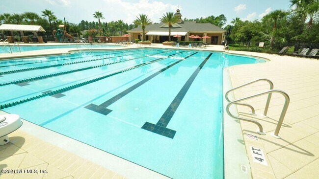 Building Photo - 211 Scotch Pebble Dr