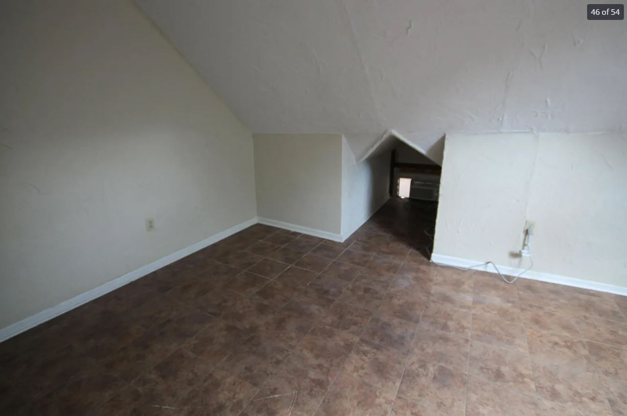 Building Photo - 753 Academy St