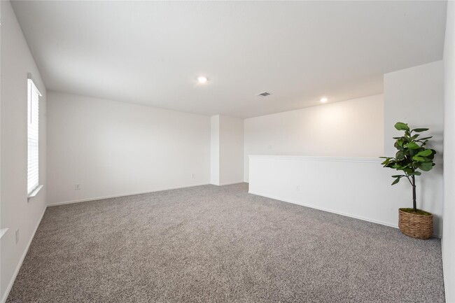 Building Photo - 31330 Shawn Ridge Ln