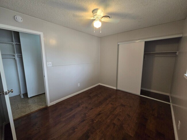 Building Photo - Newly Remodeled 3 Bedroom 1 Bathroom Home!...