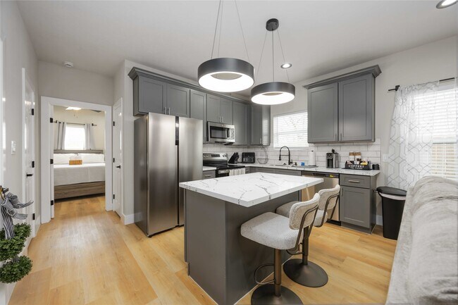 Building Photo - 2409 Dolly Wright St