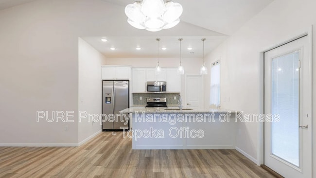 Building Photo - 3312 SE 22nd St