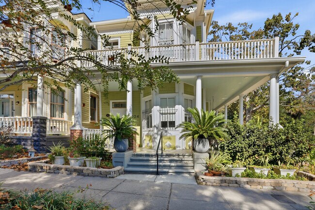 Primary Photo - Savannah's Victorian Historic District
