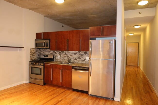 Building Photo - 1720 S Michigan Ave