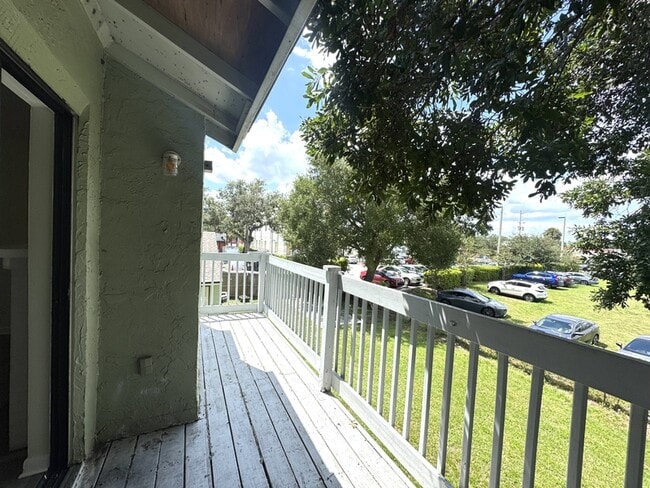 Building Photo - 5845 La Costa Dr
