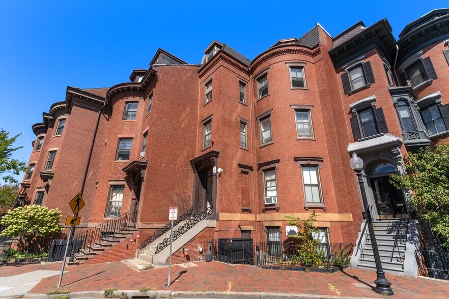 Building Photo - 530 Massachusetts Ave