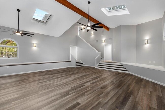 Building Photo - 2101 Mimosa Dr
