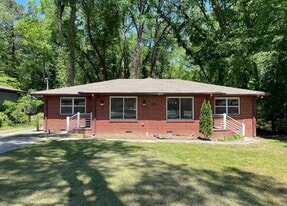 Building Photo - 869 Jefferson Ave