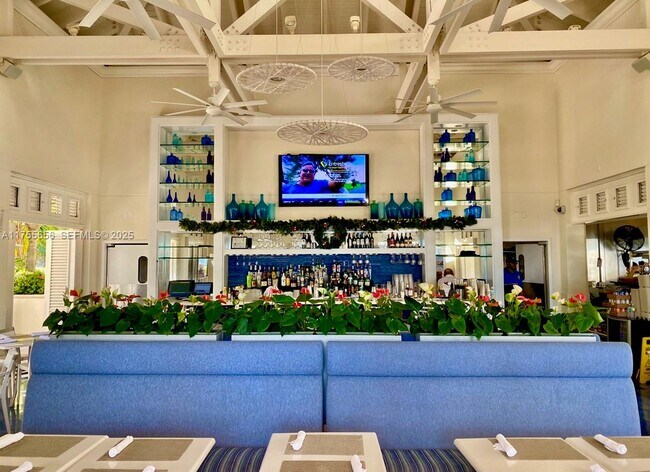 Building Photo - 791 Crandon Blvd