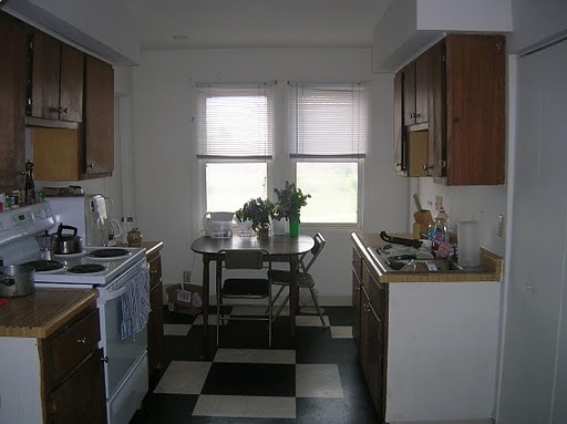 Building Photo - 1062 11th Ave SE