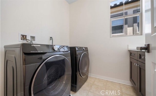 Building Photo - 120 Halo