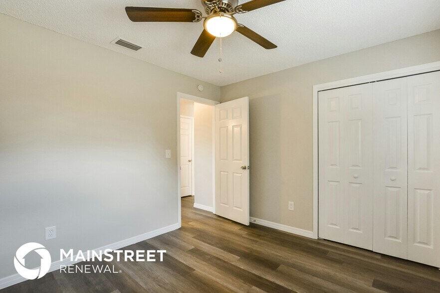 Building Photo - 1123 Wycliffe St