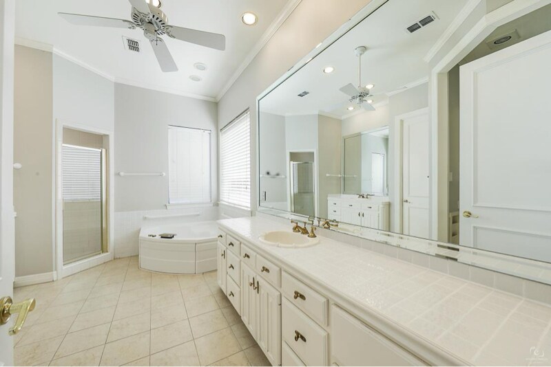 Building Photo - 17105 Vista Tree Cir