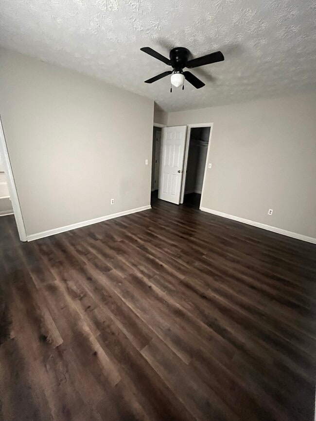 Building Photo - 2121 Briarcliff