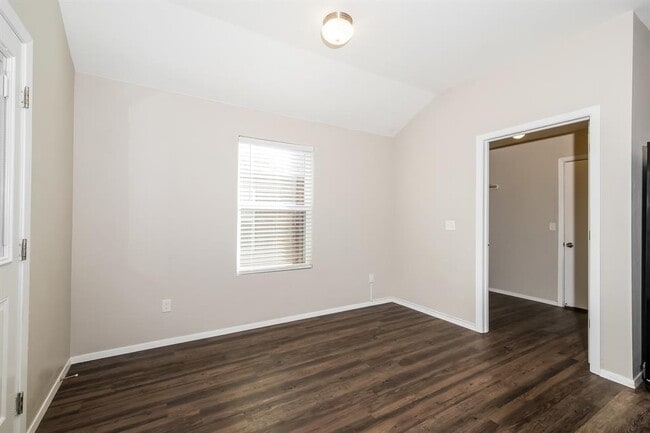 Building Photo - 9117 SW 55th St