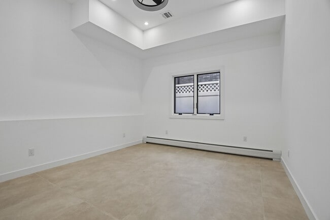 Building Photo - 2189 Jones Rd