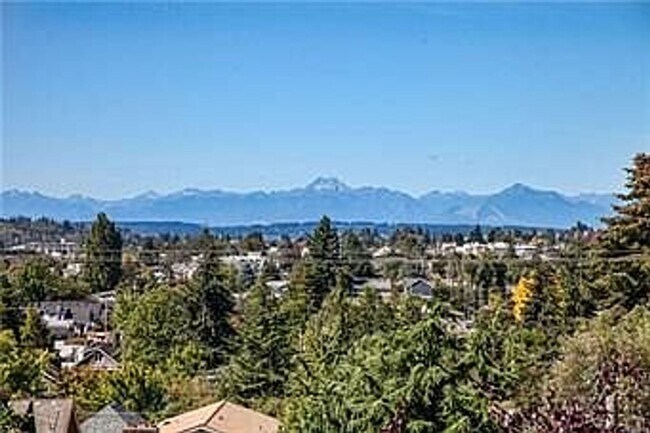 Building Photo - 6039 3rd Ave NW
