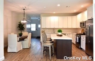 Building Photo - 205 N Belle Mead Rd