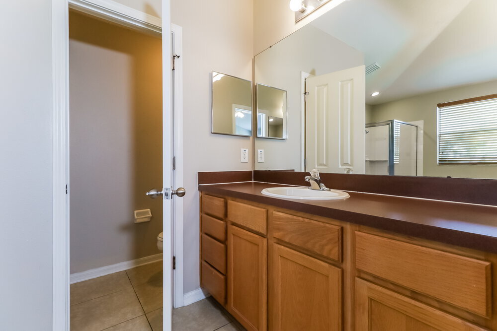 Building Photo - 9912 Riverchase Dr
