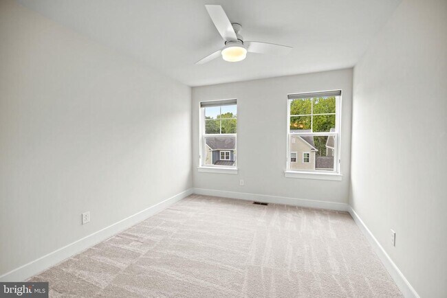 Building Photo - 1548 Meadowlark Glen Rd