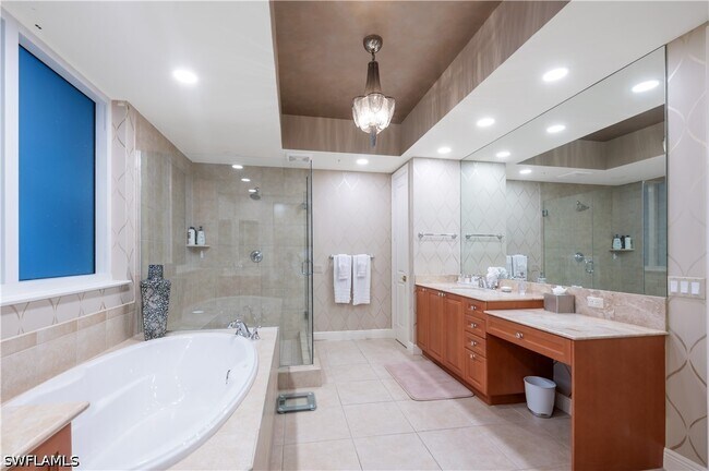 Building Photo - 24031 Via Castella Dr