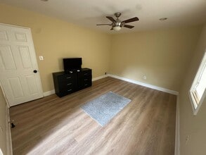Building Photo - 4318 23rd Pky