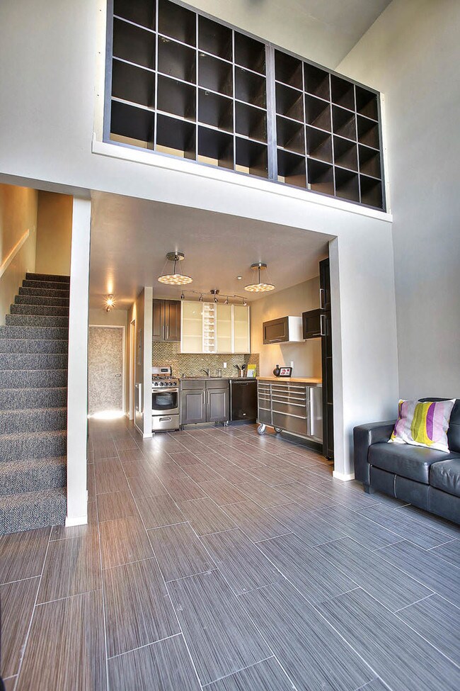 Building Photo - 880 Camino Del Sur - 12
