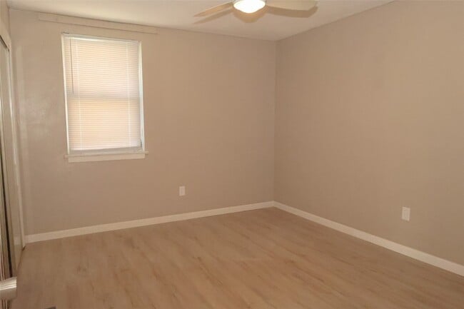 Building Photo - 3723 Wisconsin Ave