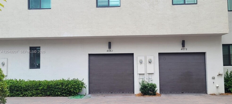 Building Photo - 4682 NW 83rd Ave