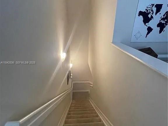 Building Photo - 7139 Greenwood Park Cir