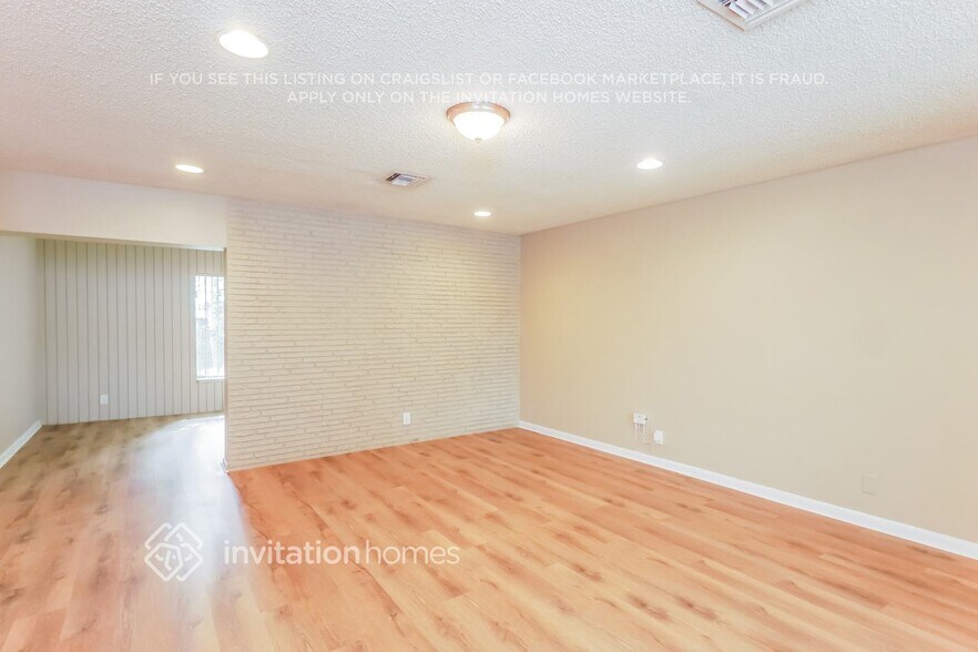 Building Photo - 162 SW 52nd Terrace