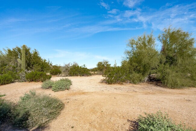 Building Photo - 4136 E Pullman Rd