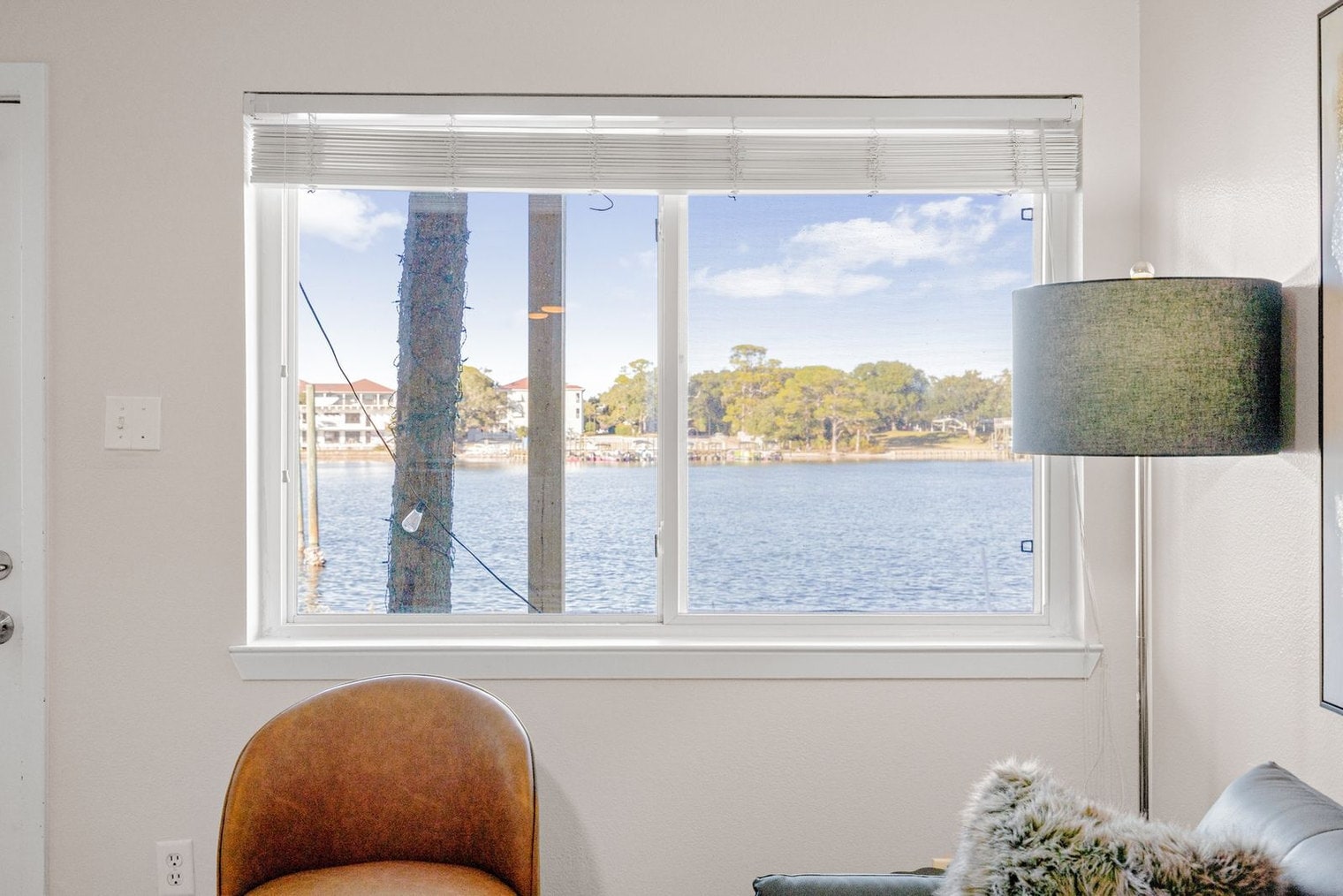 Building Photo - 331 Bluefish Dr