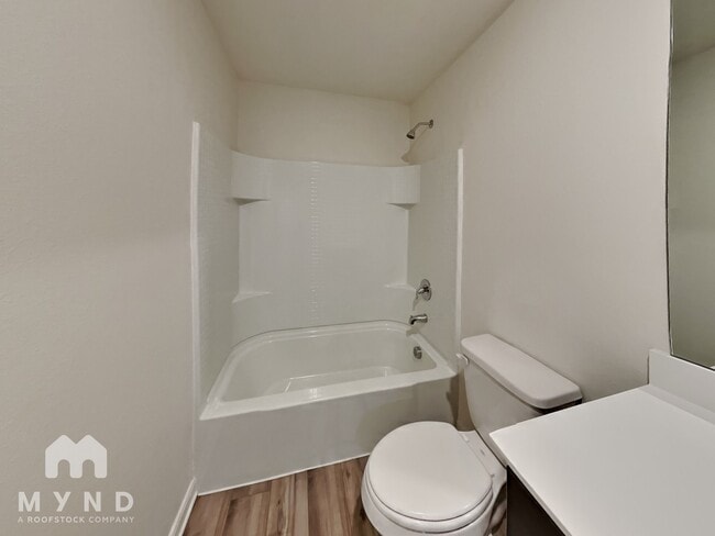 Building Photo - 732 Keeneland Dr