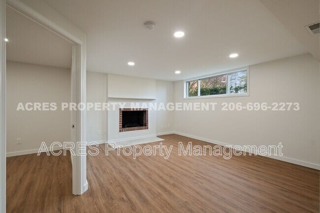 Building Photo - 21222 15th Ave S