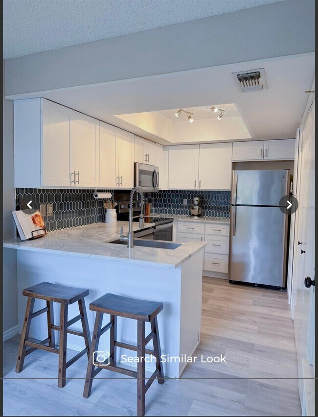 Building Photo - 14151 Montfort Dr