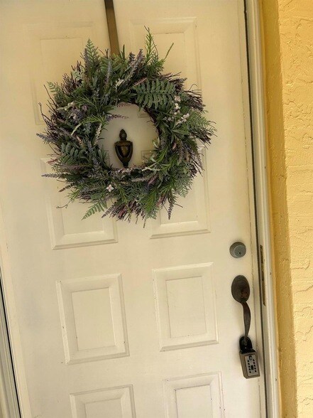 Building Photo - 1072 Keystone Dr