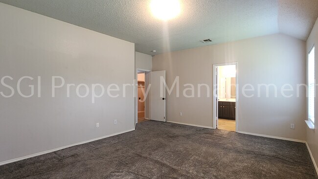 Building Photo - 4829 Egret St
