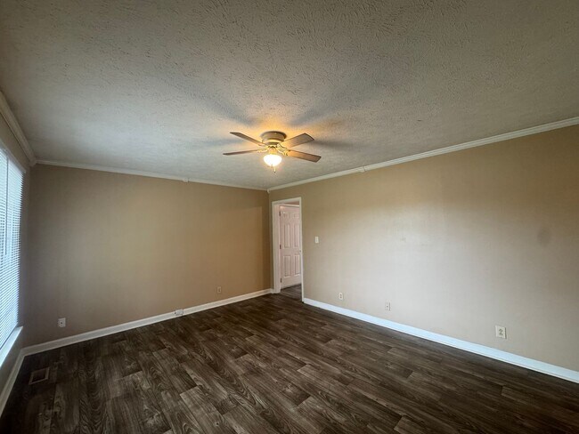 Building Photo - 292 Audrea Ln