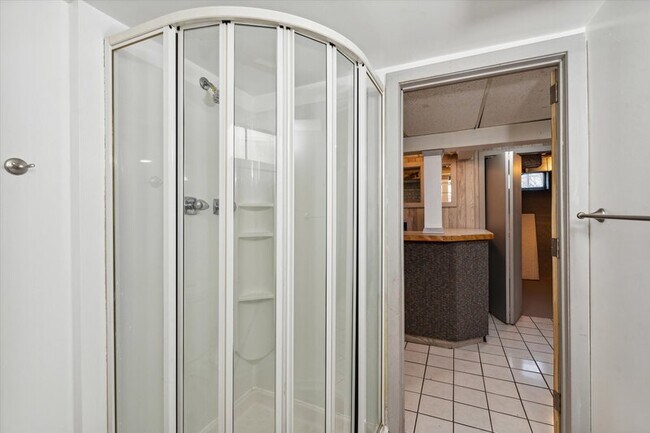 Building Photo - 4431 Caroline Ave