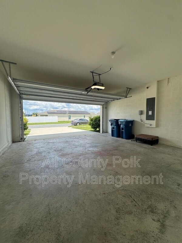 Building Photo - 1782 Eagle Hammock Blvd