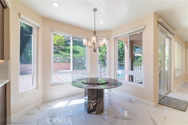 Building Photo - 19922 E Country Hollow Dr