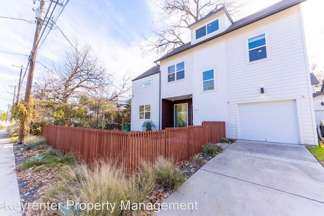 Building Photo - 3 br, 2.5 bath House - 3403 Neal St #A