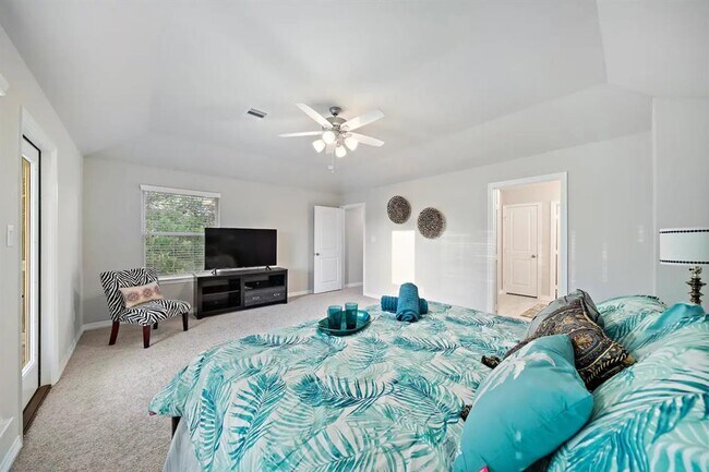 Building Photo - 714 Lee St