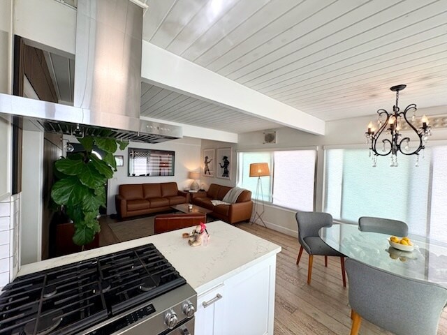 Building Photo - 205 41st St